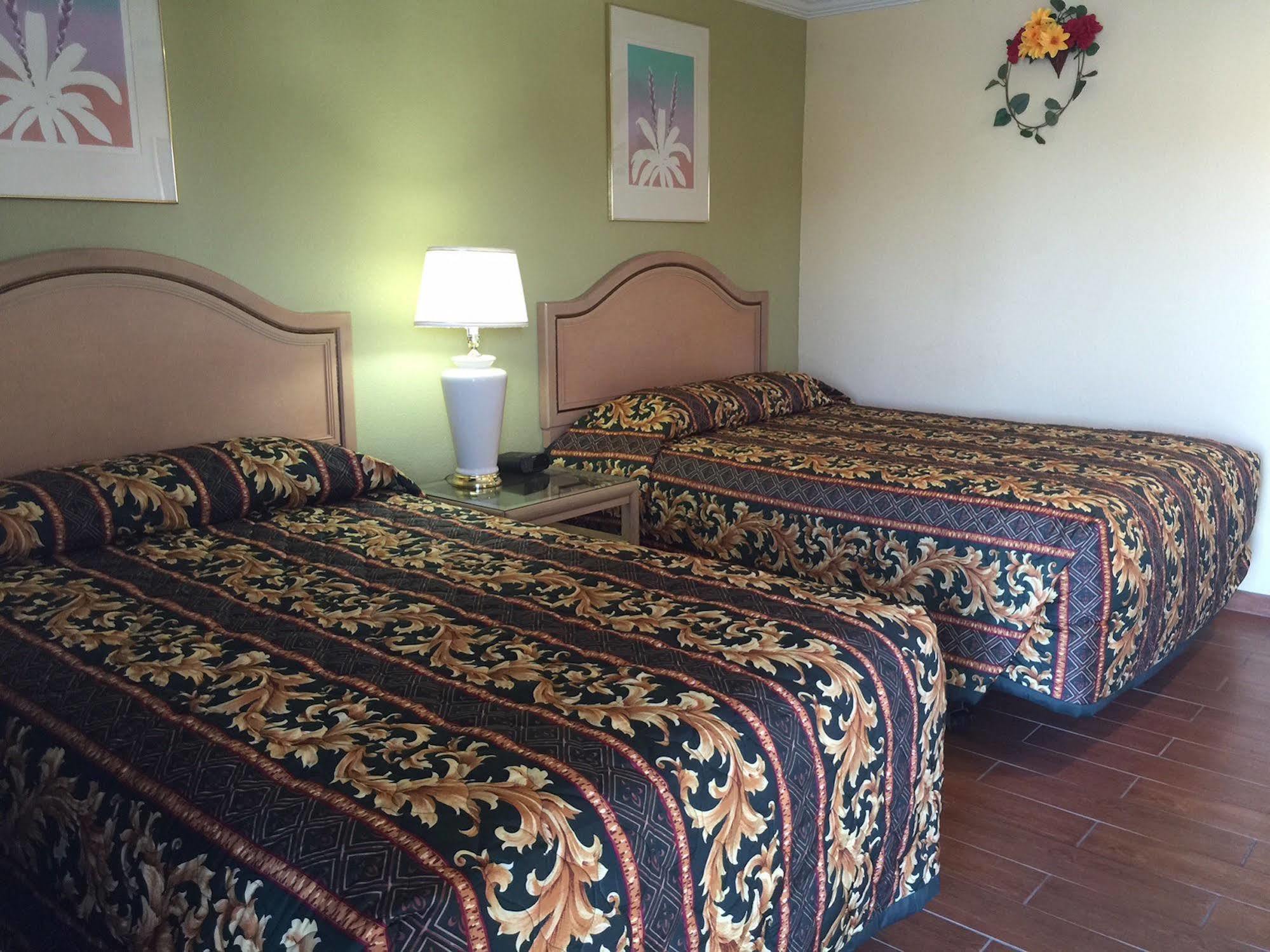 Sunstar Inn Los Banos Exterior photo